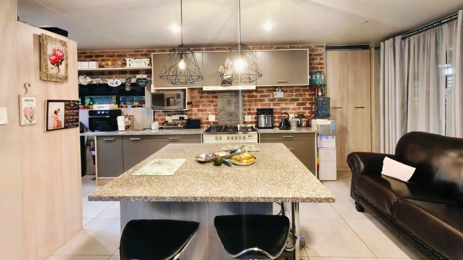 3 Bedroom Property for Sale in Baillie Park North West